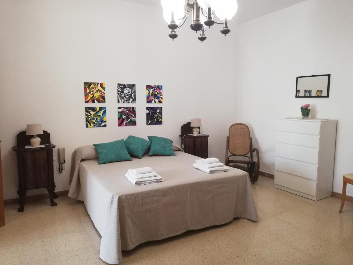Dimora D'artista Holiday home *
